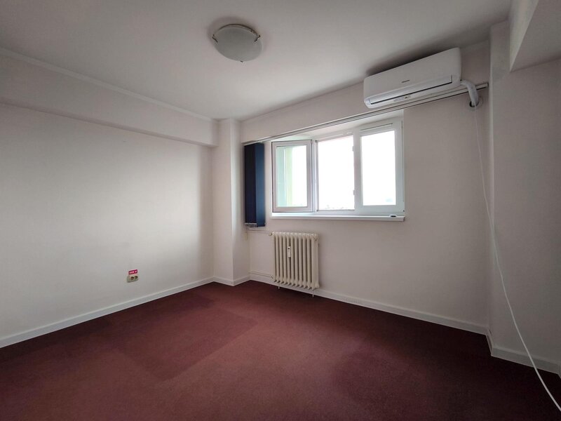 Mihai Bravu, Obor apartament 4 camere nemobilat, ideal activitate birou